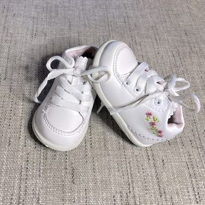Stride Rite Emilia Shoe White, Size 3.5